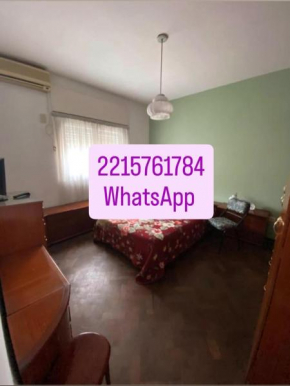 LA PLATA ALQUILER -Mínimo 2 días-Garaje Chico-Antes Comunicarse x Whatsap-NO se aceptan mascotas